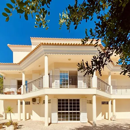 Botanica Villa